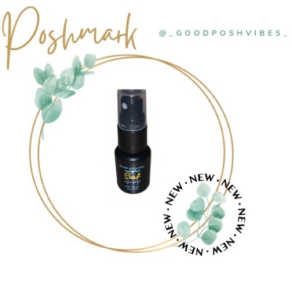 ๐2/$28 or 3/$38๐ Bumble & bumble Salt Surf Spray - Picture 1 of 4